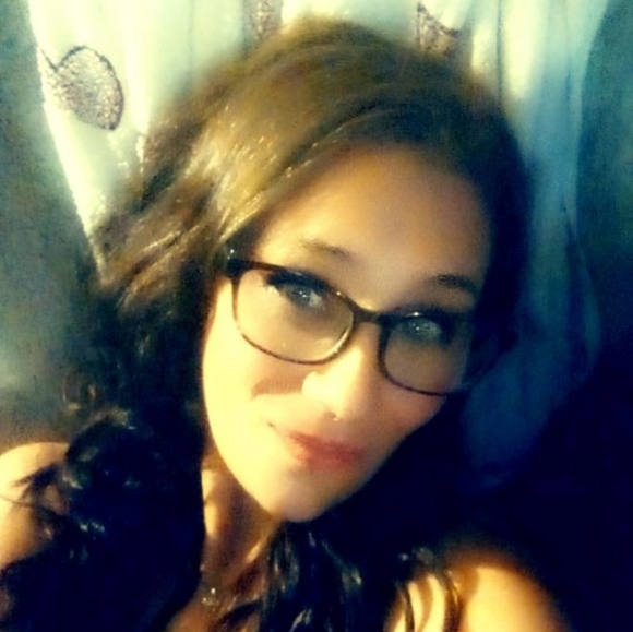 Meet your Posher, Jessica - Picture 5 of 5